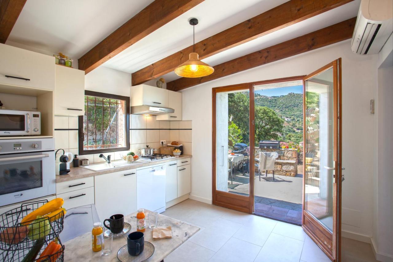 Bodri, Maison En Pierre Avec Vue Et Piscine Chauffee Villa *