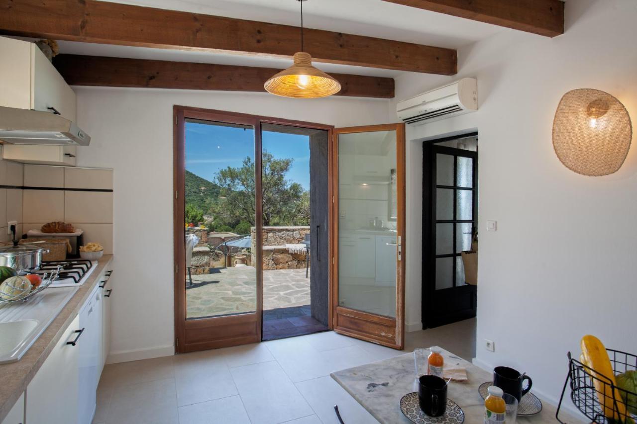 Bodri, Maison En Pierre Avec Vue Et Piscine Chauffee *